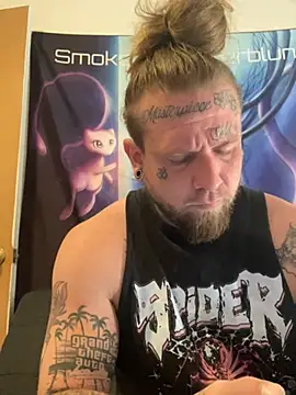 Snapshot of Smokebluntafterblunt chatting on 05.12.26 Smokebluntafterblunt online show from 05.12.26