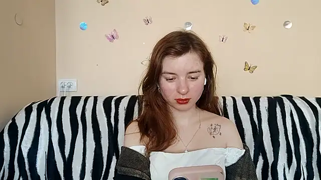 Snapshot of LanitaHemple chatting on 04.29.26 LanitaHemple online show from 04.29.26