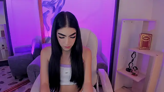 Snapshot of lorraineHunter chatting on 05.19.26 lorraineHunter online show from 05.19.26