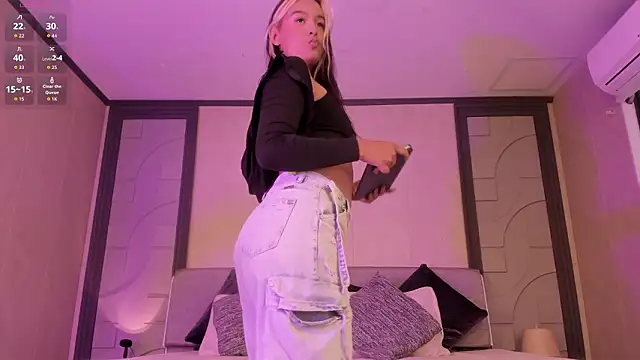 alicee clark  online show from 03.22.26