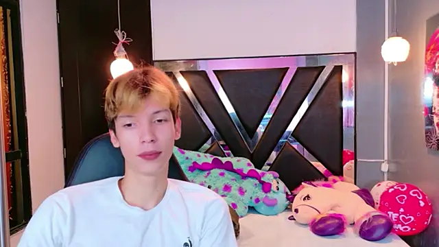 Snapshot of Liam_Green1 chatting on 02.15.26 Liam Green1 online show from 02.15.26