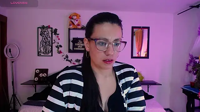 QueenRose94 online show from 03.06.26