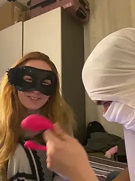 Snapshot of seluna_baby chatting on 02.28.26 seluna baby online show from 02.28.26