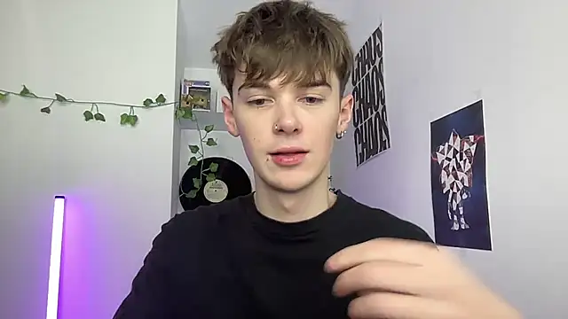 YourMilkyGuy online show from 04.11.26