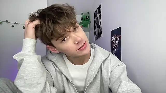 Snapshot of YourMilkyGuy chatting on 04.29.26 YourMilkyGuy online show from 04.29.26