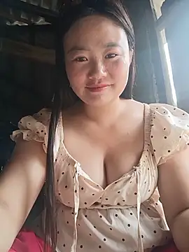 Snapshot of lisn-cute chatting on 06.22.26 lisn-cute online show from 06.22.26