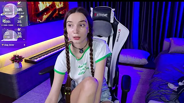 AnnyShore online show from 02.14.26