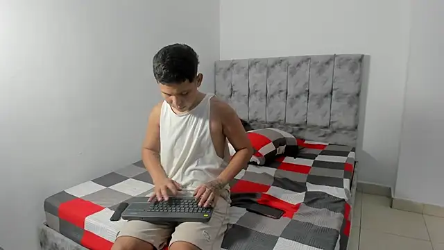 maykyboyx online show from 03.03.26