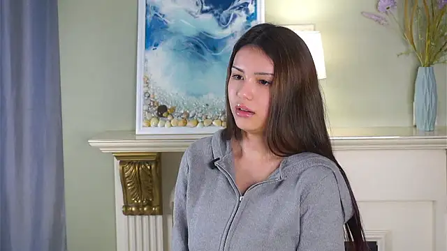 Snapshot of SulemaNeugin chatting on 02.15.26 SulemaNeugin online show from 02.15.26