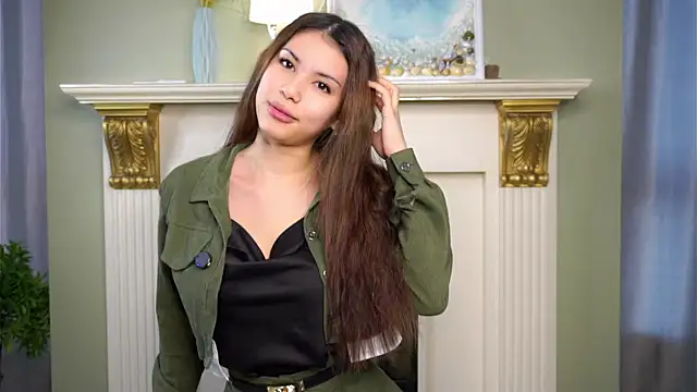 Snapshot of SulemaNeugin chatting on 02.27.26 SulemaNeugin online show from 02.27.26