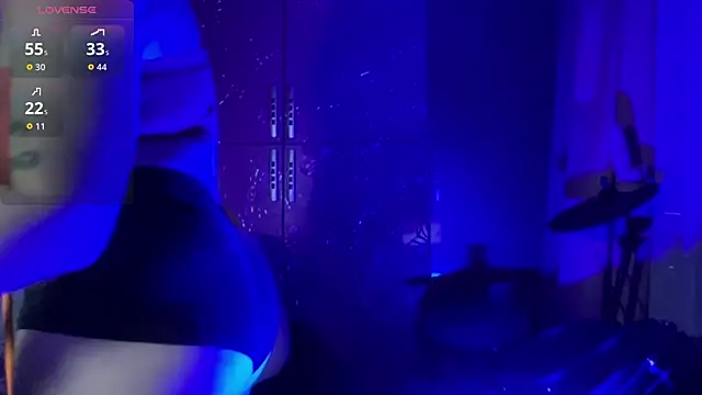 SueCurlykisss online show from 05.21.26