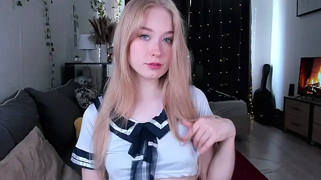 AmyLouWood online show from 07.20.26
