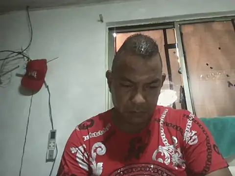 Snapshot of Quillero18 chatting on 05.20.26 Quillero18 online show from 05.20.26