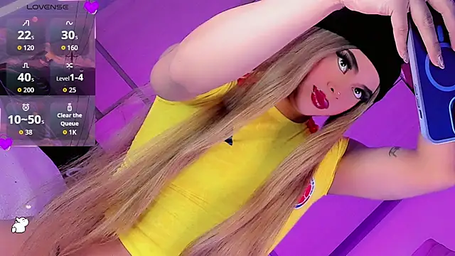 Snapshot of Danna_xz chatting on 06.17.26 Danna xz online show from 06.17.26