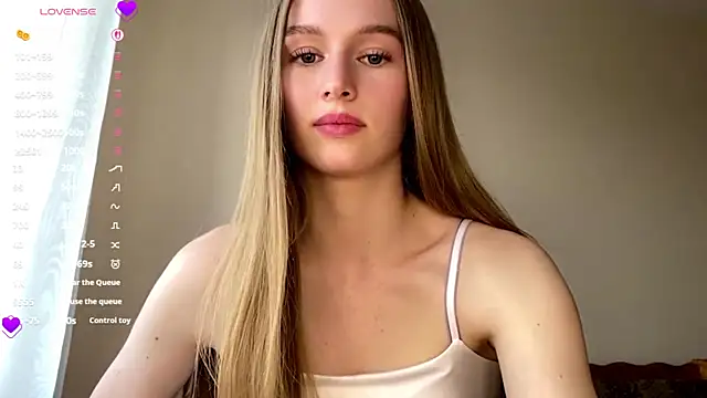 Snapshot of Viktoria_Vibes chatting on 05.05.26 Viktoria Vibes online show from 05.05.26