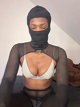 KiaraAmara online show from 02.16.26