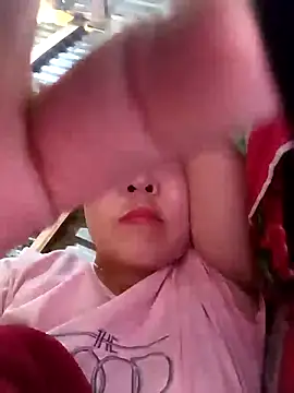 Yiyoongg online show from 02.28.26