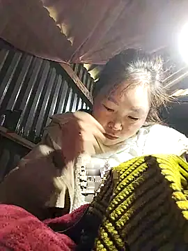 Yiyoongg online show from 03.10.26