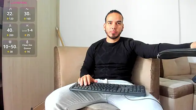 Snapshot of jhustin_marcius chatting on 12.08.24 jhustin marcius online show from 12.08.24