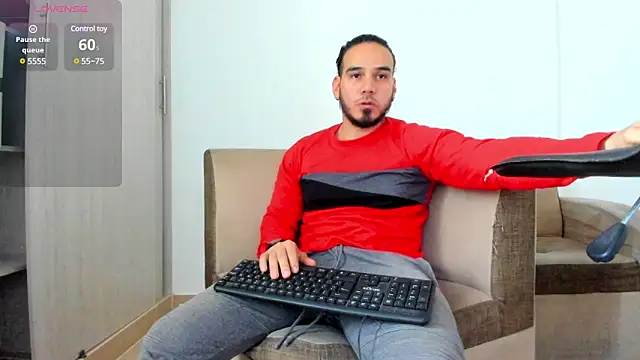 Snapshot of jhustin_marcius chatting on 12.30.24 jhustin marcius online show from 12.30.24