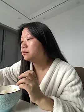 Snapshot of DDoo21 chatting on 03.31.26 DDoo21 online show from 03.31.26