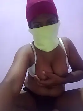 Snapshot of Malee_S chatting on 02.21.26 Malee S online show from 02.21.26