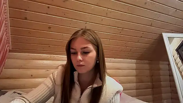Snapshot of TessSamul chatting on 04.16.26 TessSamul online show from 04.16.26