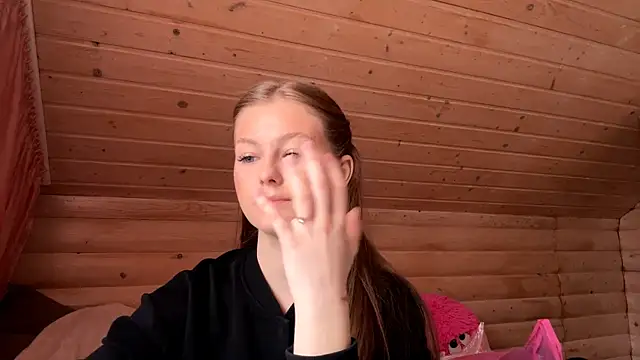 Snapshot of TessSamul chatting on 05.01.26 TessSamul online show from 05.01.26