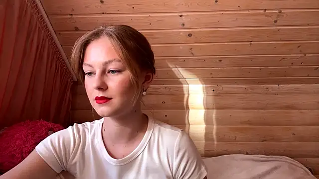 Snapshot of TessSamul chatting on 05.22.26 TessSamul online show from 05.22.26