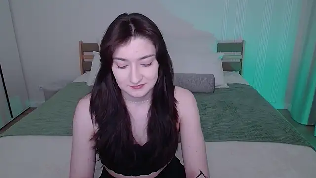 RosieGloom online show from 03.24.26