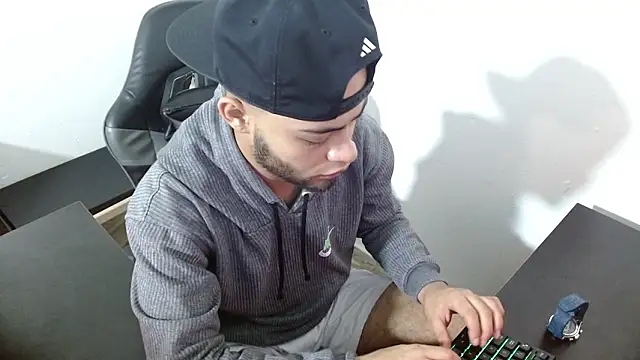 Xanderstone00 online show from 02.10.26