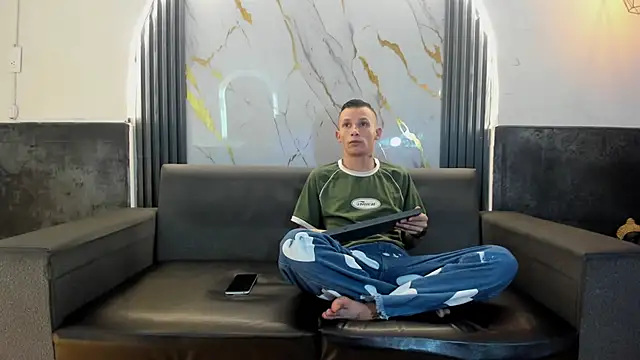 Isaak 26 online show from 03.17.26