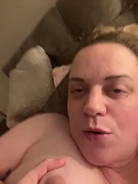 Snapshot of Piper_Milf_36 chatting on 02.24.26 Piper Milf 36 online show from 02.24.26