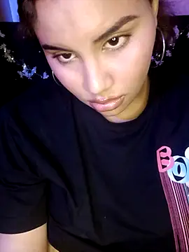 Snapshot of amandaa_21 chatting on 02.14.26 amandaa 21 online show from 02.14.26