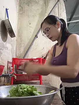 Snapshot of AYW-217 chatting on 02.25.26 AYW-217 online show from 02.25.26