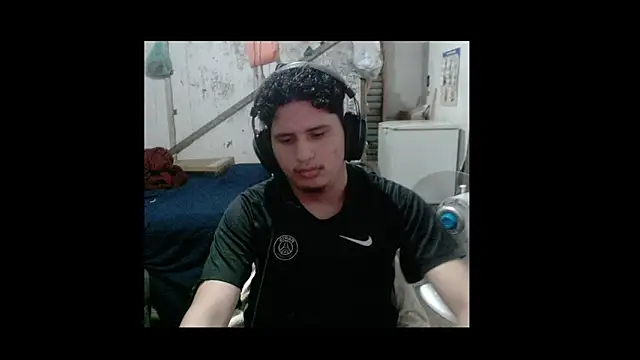 Snapshot of Rodri1k chatting on 02.13.26 Rodri1k online show from 02.13.26