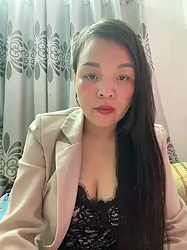 Strawberry-wet online show from 02.25.26