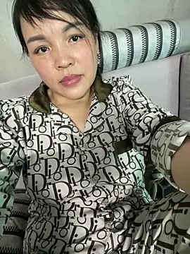 Strawberry-wet online show from 04.06.26