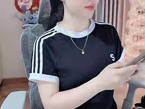 Snapshot of Agnelyn___ chatting on 04.29.26 Agnelyn online show from 04.29.26