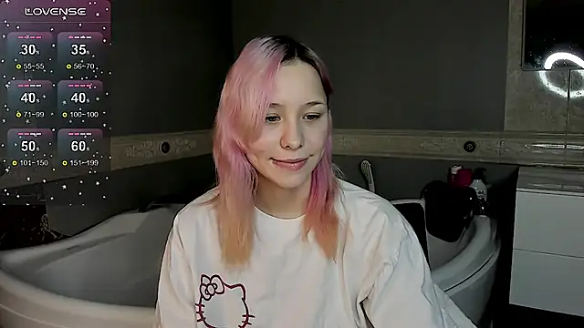 EmilyTrase online show from 04.09.26