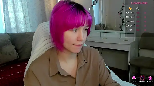 Snapshot of EmilyTrase chatting on 05.12.26 EmilyTrase online show from 05.12.26