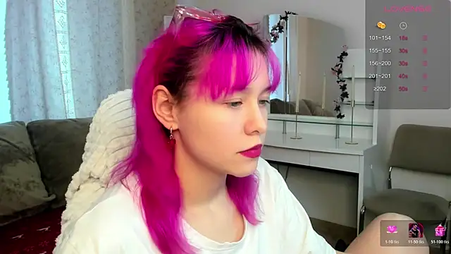 Snapshot of EmilyTrase chatting on 05.14.26 EmilyTrase online show from 05.14.26