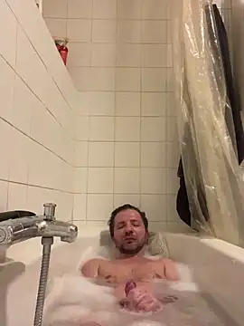 Snapshot of DeN_strip chatting on 02.12.26 DeN strip online show from 02.12.26