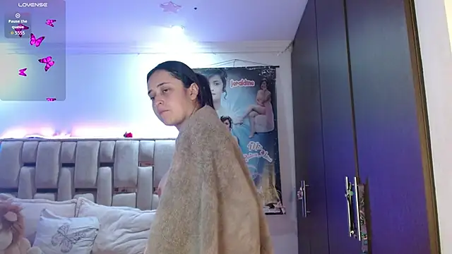 Snapshot of Jheriiz_1 chatting on 02.17.26 Jheriiz 1 online show from 02.17.26