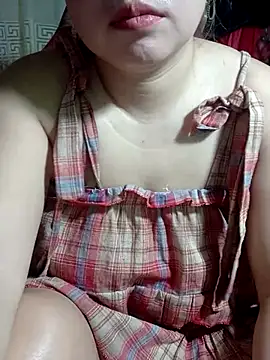 Snapshot of yun_2006 chatting on 04.08.26 yun 2006 online show from 04.08.26