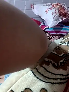 Snapshot of yun_2006 chatting on 04.10.26 yun 2006 online show from 04.10.26