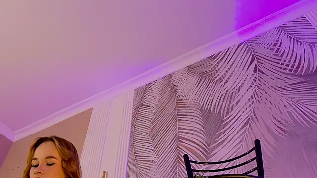 Abigail Forland online show from 04.03.26