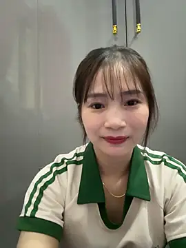 Snapshot of -Dumi- chatting on 02.28.26 -Dumi- online show from 02.28.26