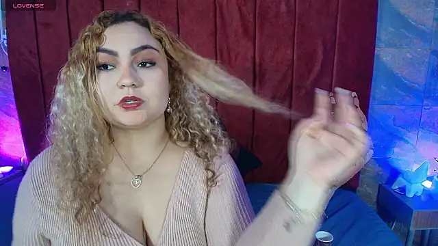 Snapshot of Amaraa_Silk chatting on 02.17.26 Amaraa Silk online show from 02.17.26