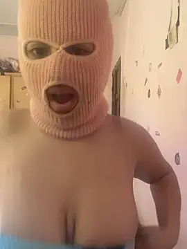 Snapshot of faettaa chatting on 02.23.26 faettaa online show from 02.23.26